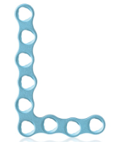 [197413] EickLoxx Micro Bone Plate, L-plate, 9 holes, system 1.0, light blue, dimensions (in mm): L 23.5 x W 16.0 x W 3.5 x H 1.0